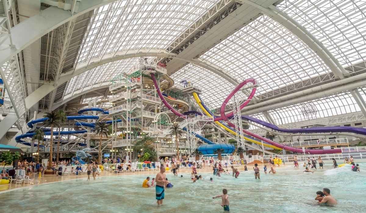 People swimming at the West Edmonton Mall World Waterpark: One of the top attractions in Edmonton, Alberta.