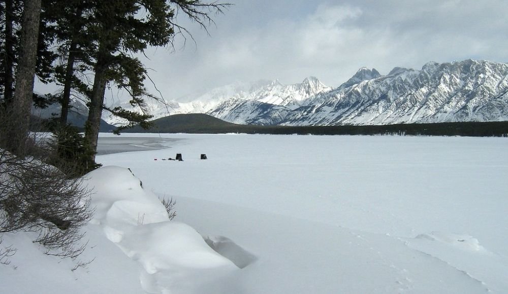 Peter Lougheed Provincial Park in the winter