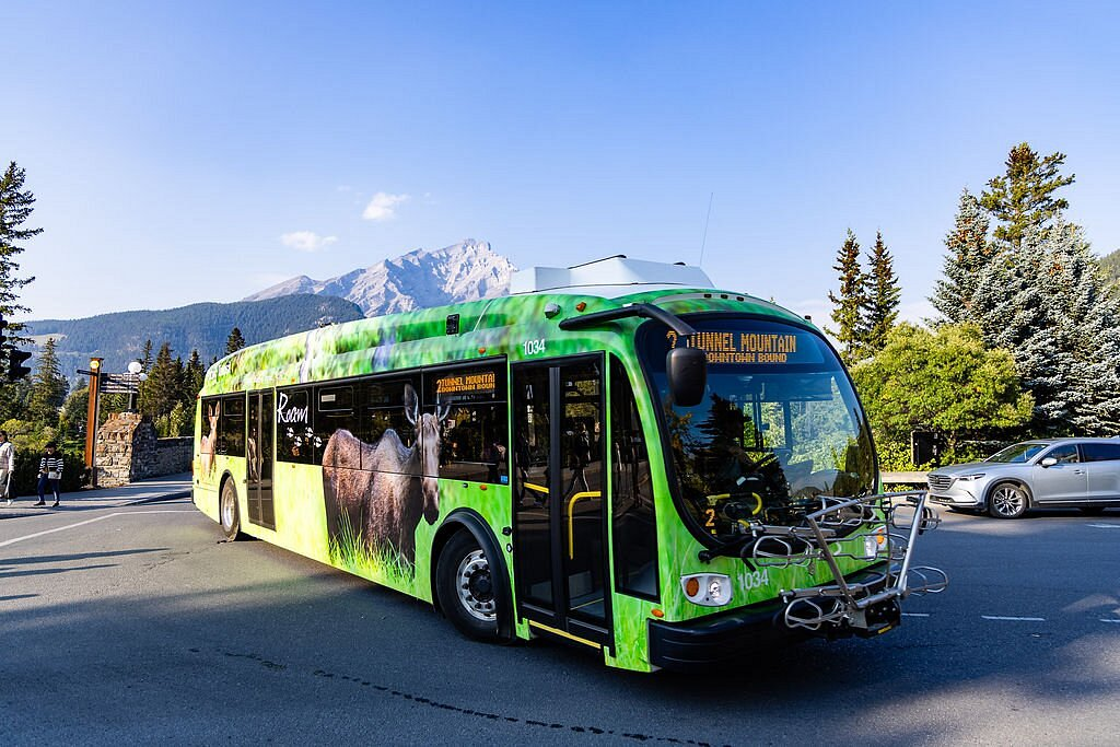 Calgary to Banff Roam transit