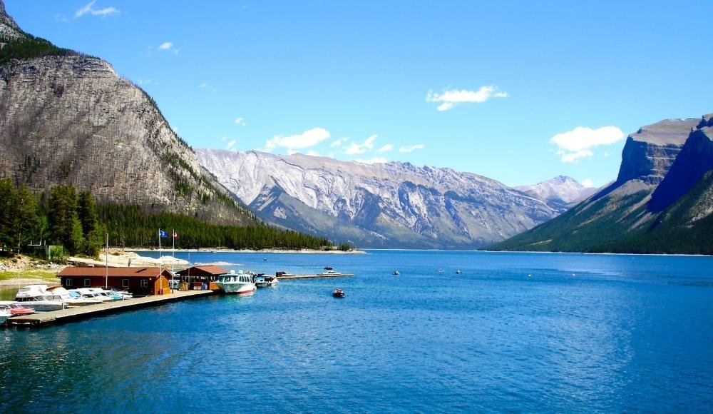 Lake Minnewanka