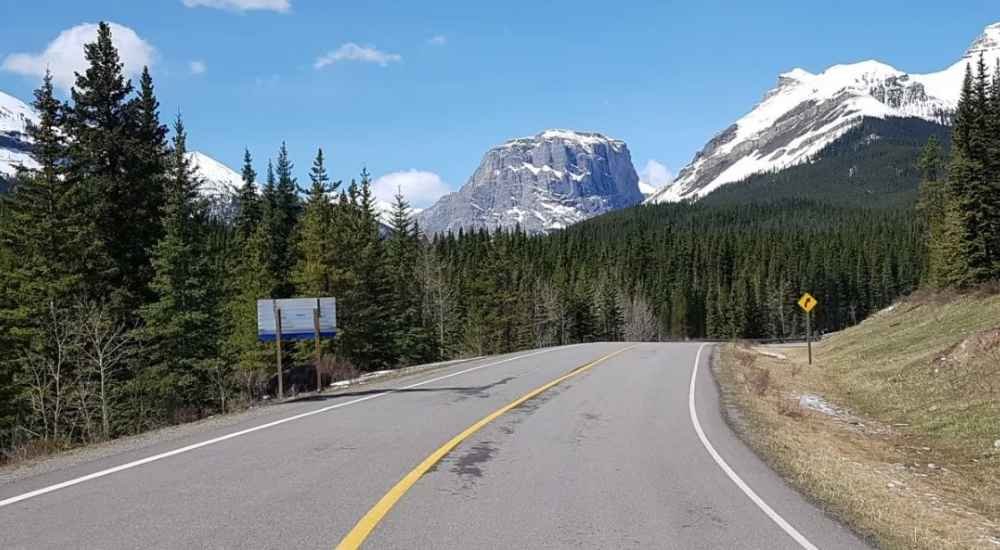 Sheep River Provincial Park road