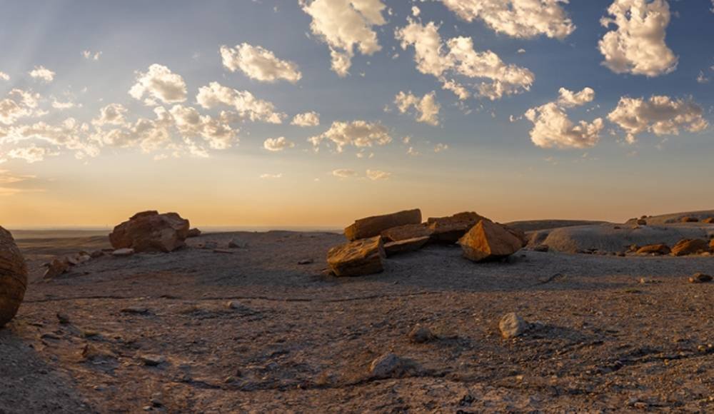 Red Rock Coulee Natural Area—one of the hidden gems in Alberta