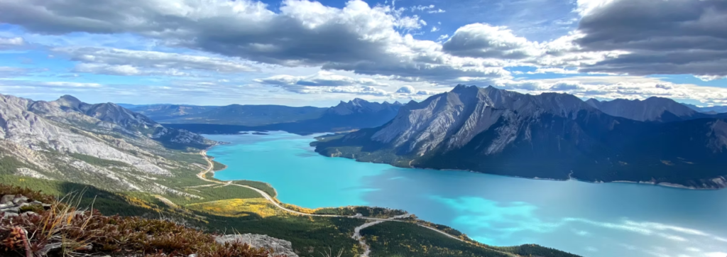 Saskatchewan River Crossing, one of the unforgettable stops on the Icefields Parkway