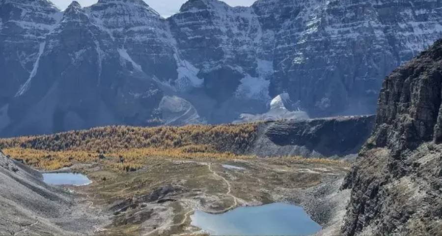 Mountain landscape at Sentinel Pass in Banff